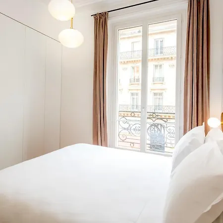 Opera Quatre Septembre Apartment *